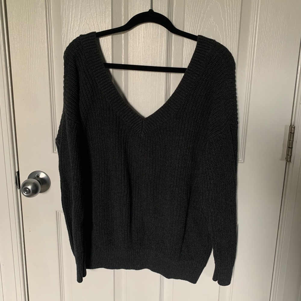 v neck long sleeve sweater